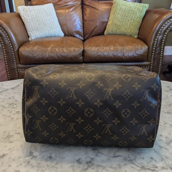 Louis Vuitton Monogram Canvas Speedy 30 - Picture 11 of 16